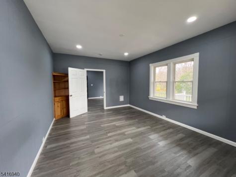 298 Maple Avenue Pohatcong NJ 08865