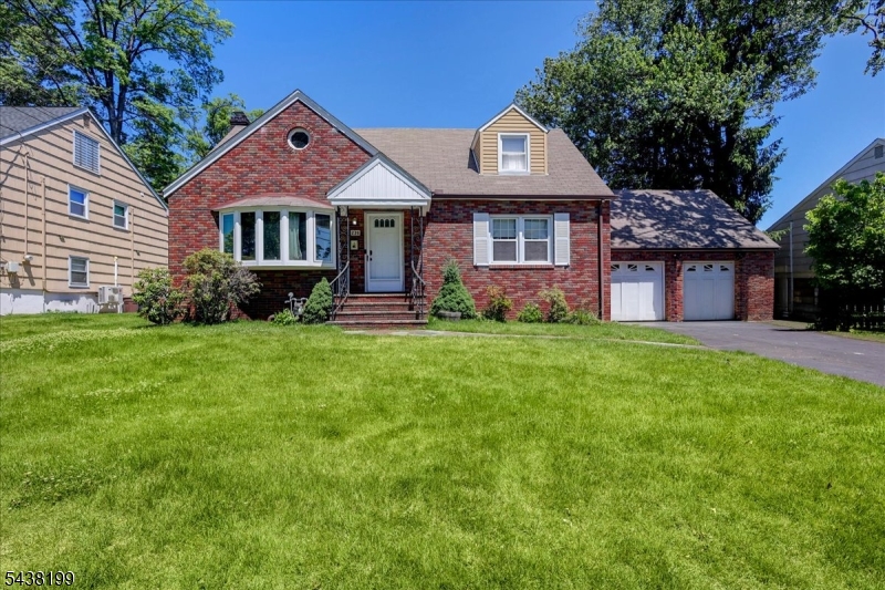 236 Hickory Avenue Garwood NJ 07027