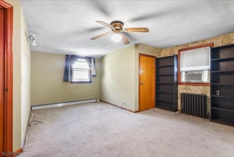 236 Hickory Avenue Garwood NJ 07027