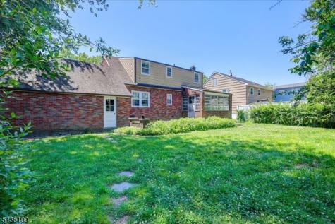 236 Hickory Avenue Garwood NJ 07027