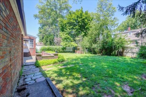 236 Hickory Avenue Garwood NJ 07027