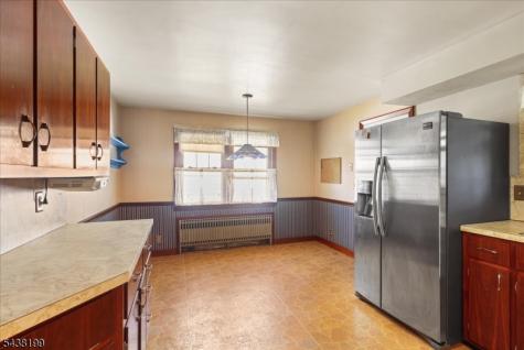 236 Hickory Avenue Garwood NJ 07027