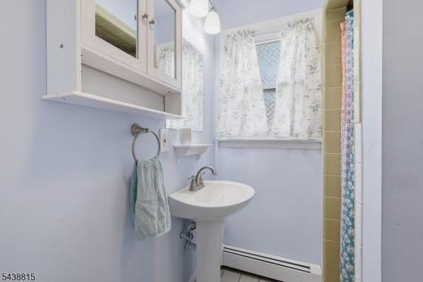 892 Gates Street Phillipsburg NJ 08865