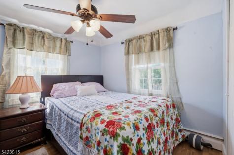892 Gates Street Phillipsburg NJ 08865
