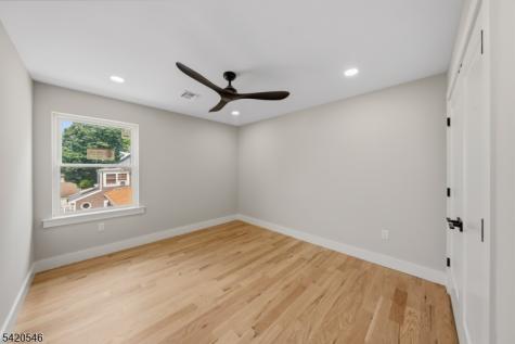 72 Hillside Road Elizabeth NJ 07208