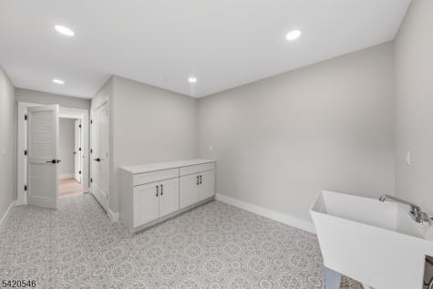 72 Hillside Road Elizabeth NJ 07208