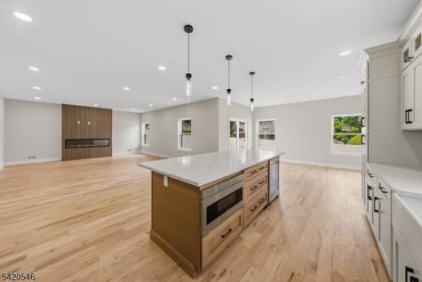 72 Hillside Road Elizabeth NJ 07208
