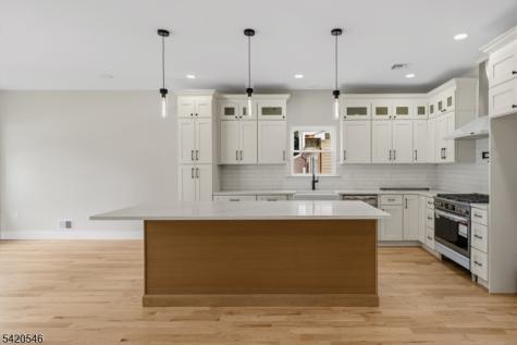 72 Hillside Road Elizabeth NJ 07208