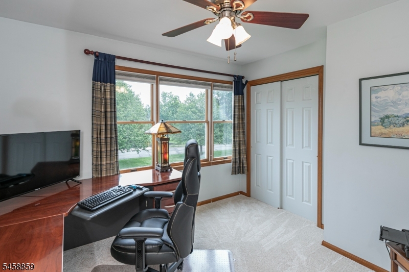 9 Summershade Lane Raritan NJ 08551