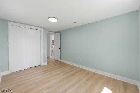 45 W Shawnee Trail Jefferson NJ 07885