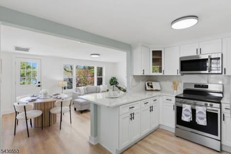 45 W Shawnee Trail Jefferson NJ 07885