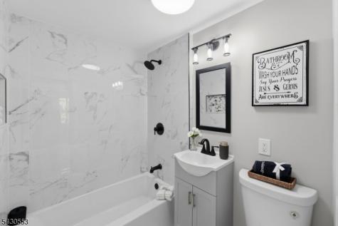 45 W Shawnee Trail Jefferson NJ 07885