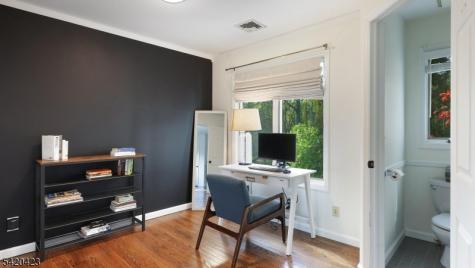 156 Mohawk Drive Cranford NJ 07016