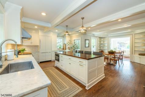 21 Fernwood Place Mountain Lakes NJ 07046