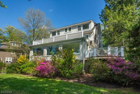 21 Fernwood Place Mountain Lakes NJ 07046