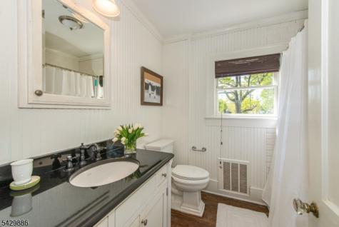 21 Fernwood Place Mountain Lakes NJ 07046
