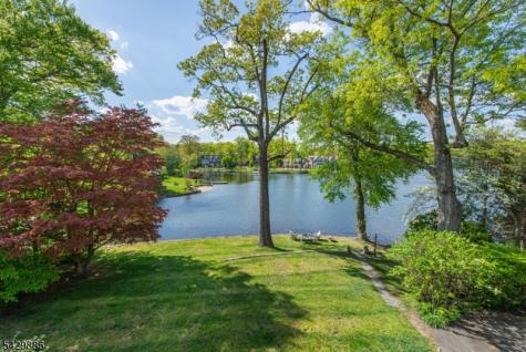 21 Fernwood Place Mountain Lakes NJ 07046