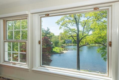 21 Fernwood Place Mountain Lakes NJ 07046