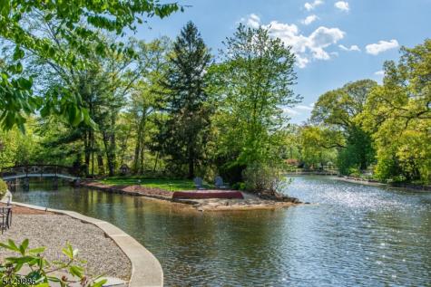 21 Fernwood Place Mountain Lakes NJ 07046