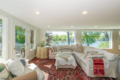 21 Fernwood Place Mountain Lakes NJ 07046