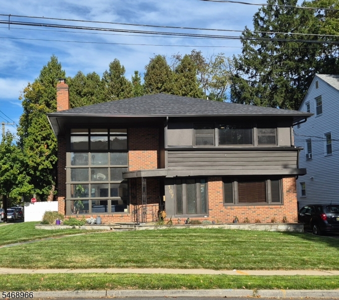 107 Hansbury Avenue Newark NJ 07112