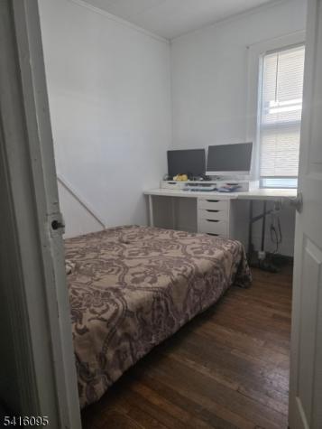 732 Essex Avenue Linden NJ 07036