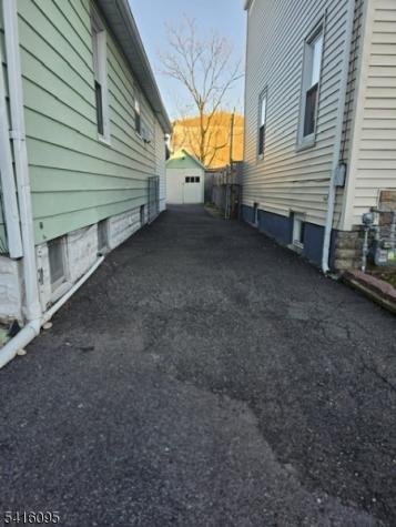732 Essex Avenue Linden NJ 07036