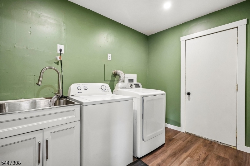 8 Summit Road Hardyston NJ 07460