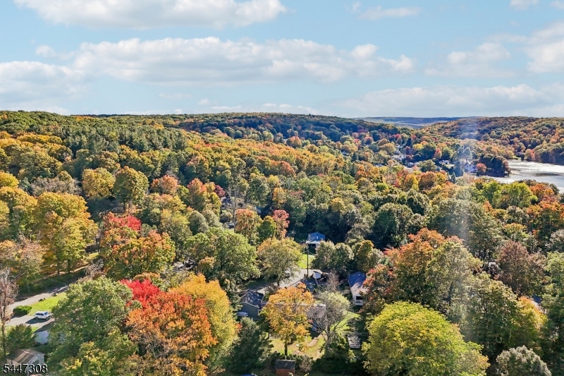 8 Summit Road Hardyston NJ 07460