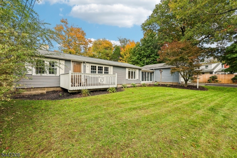 8 Summit Road Hardyston NJ 07460