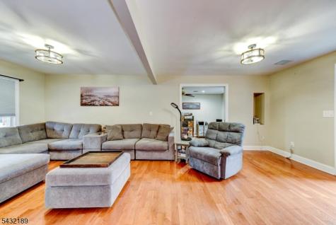 50 Winifred Drive Totowa NJ 07512