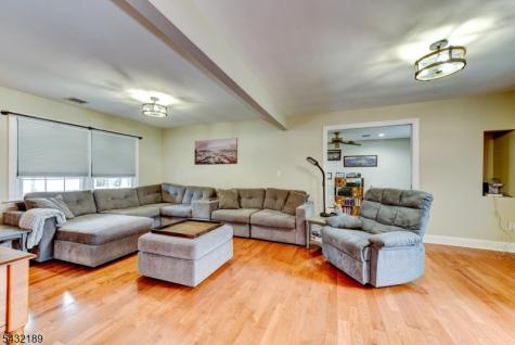 50 Winifred Drive Totowa NJ 07512