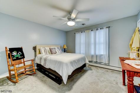 50 Winifred Drive Totowa NJ 07512