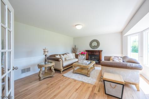 103 Briar Way Branchburg NJ 08853