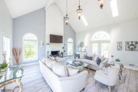 103 Briar Way Branchburg NJ 08853