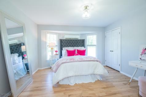103 Briar Way Branchburg NJ 08853