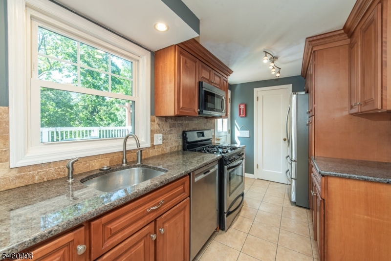 3 Woodlawn Terrace Cedar Grove NJ 07009
