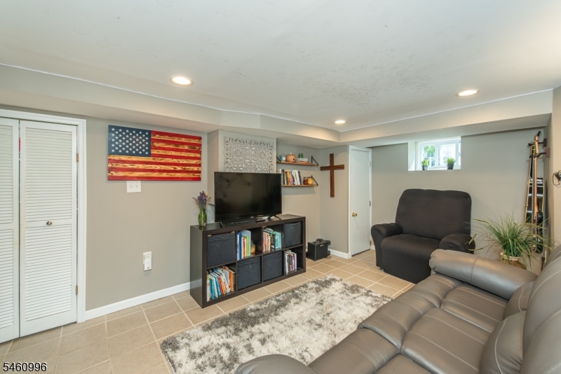 3 Woodlawn Terrace Cedar Grove NJ 07009