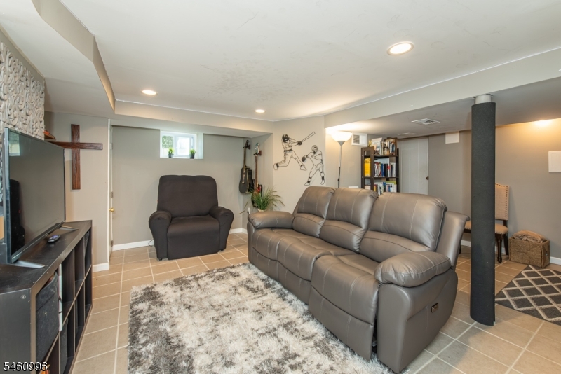 3 Woodlawn Terrace Cedar Grove NJ 07009