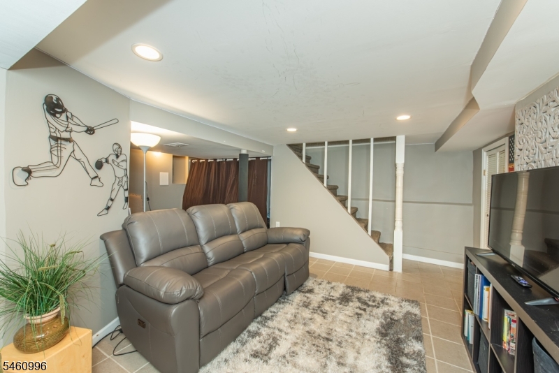 3 Woodlawn Terrace Cedar Grove NJ 07009