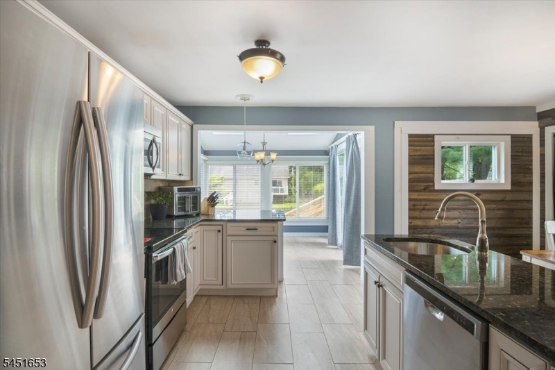 259 W Warren Street Washington NJ 07882
