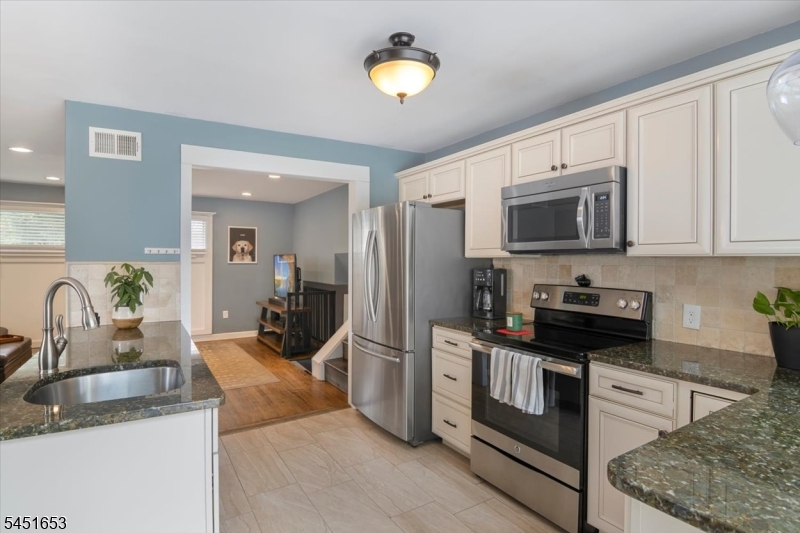 259 W Warren Street Washington NJ 07882
