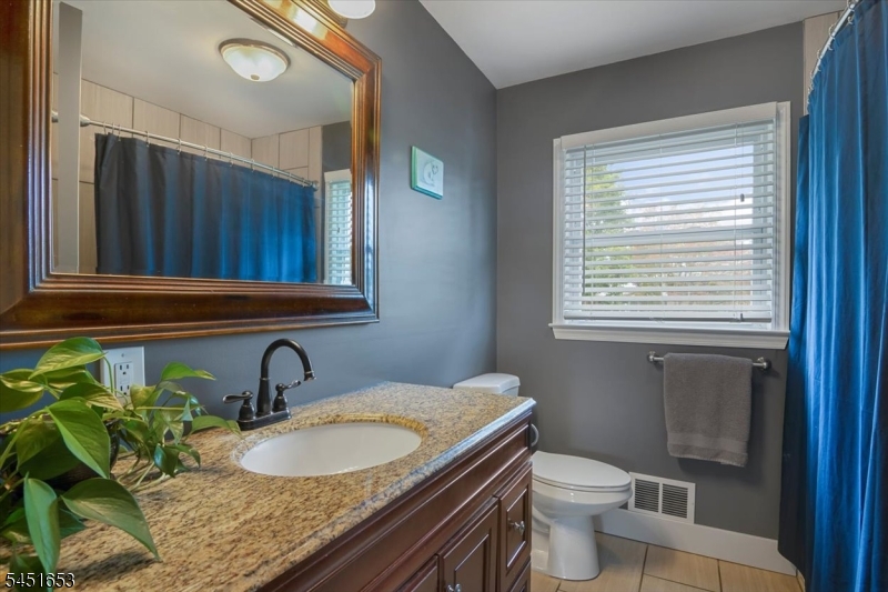 259 W Warren Street Washington NJ 07882
