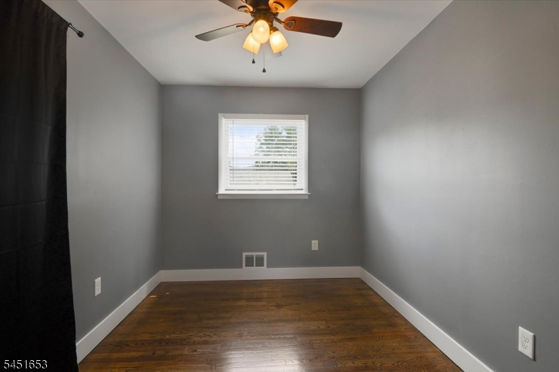 259 W Warren Street Washington NJ 07882
