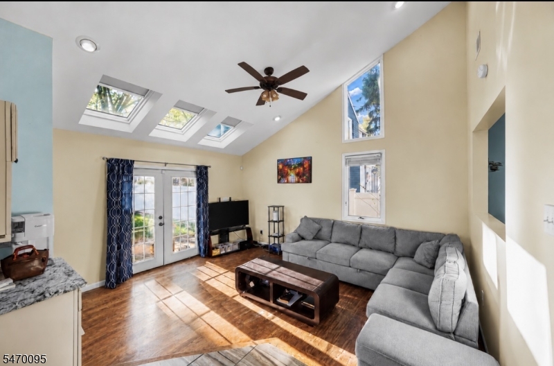 364 Isabella Avenue Irvington NJ 07111