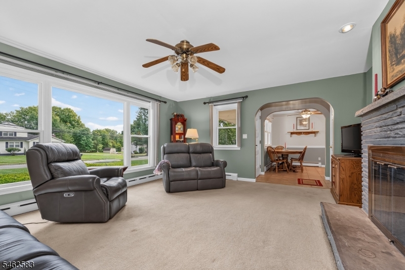 18 School Road Readington NJ 08889