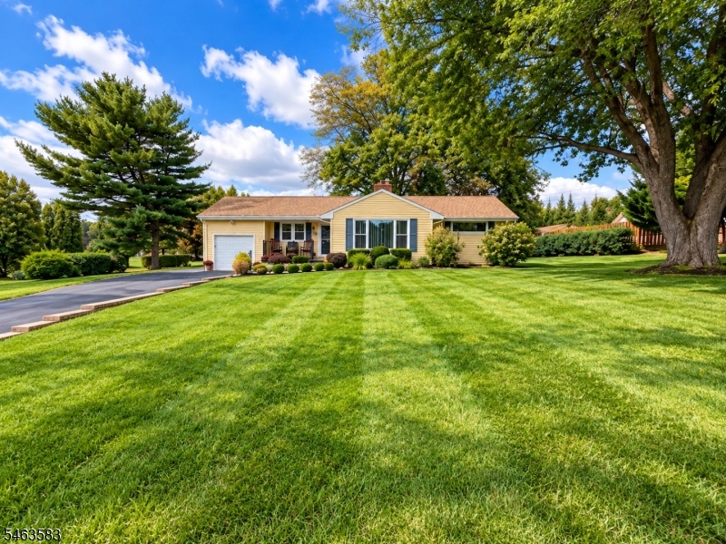 18 School Road Readington NJ 08889