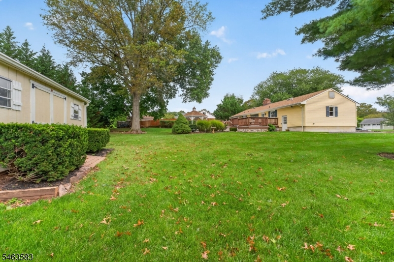 18 School Road Readington NJ 08889