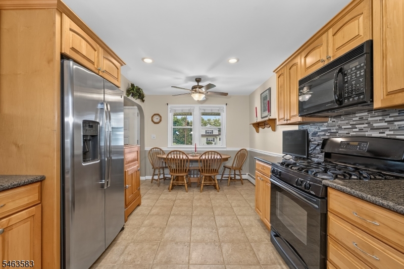 18 School Road Readington NJ 08889