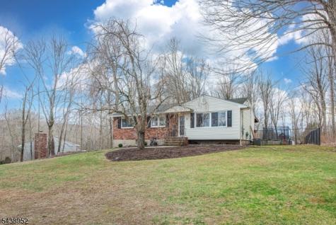 28 Riverview Road West Milford NJ 07438